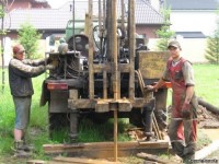 процесс бурения скважин на воду